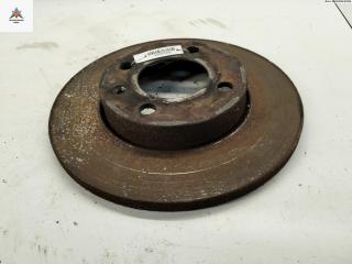 диск тормозной передний Volkswagen Golf 3 поколение 1992, 1.4 л., бензин, МКПП, белый, хетчбэк 3 дв.