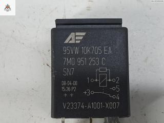 реле (прочие) Audi A6 4F/C6 [рестайлинг] 2008, 2.0 л., дизель, МКПП, серый, универсал, 7M0951253C