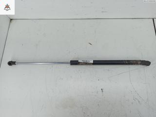 амортизатор крышки багажника (3-5 двери) Audi A4 B5 [рестайлинг] 1998, 1.8 л., бензин, МКПП, красный, универсал, GF007