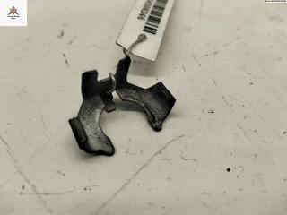 крепление форсунки Volkswagen Golf 4 поколение 1999, 1.4 л., бензин, МКПП, синий, хетчбэк 3 дв., 036133047