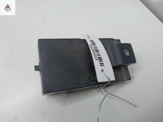 кнопка стеклоподъемника переднего правого Opel Astra J [рестайлинг] 2011, 2.0 л., дизель, МКПП, коричневый, хетчбэк 5 дв., 13301886