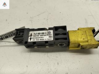 датчик AirBag Volkswagen Touareg 1 поколение 2006, 3.0 л., дизель, АКПП, чёрный, внедорожник 5 дв., 7L0909606D
