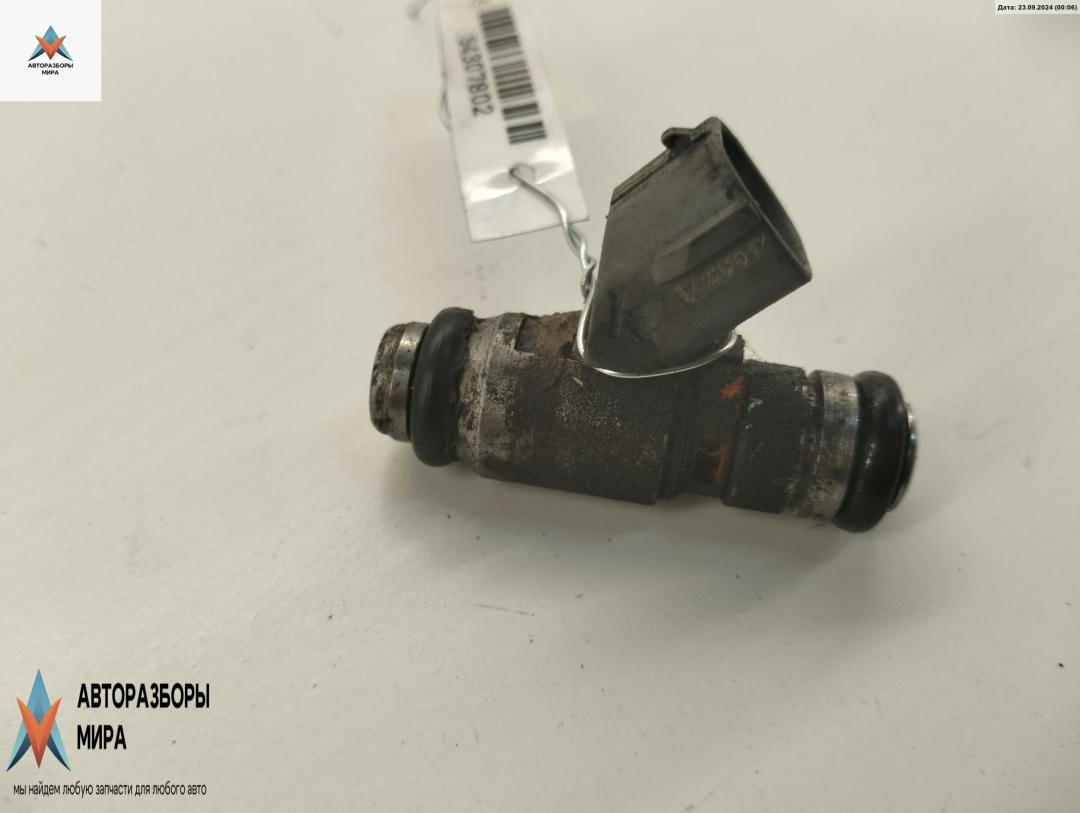 форсунка Volkswagen Golf 4 поколение 2003, 1.4 л., бензин, МКПП, синий, хетчбэк 5 дв., 036031G - фото №1