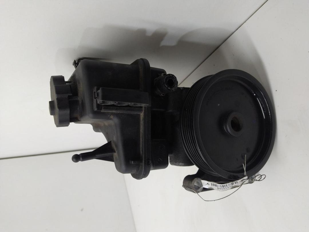 Насос гидроусилителя руля Mercedes-Benz C-Класс W204/S204 2010, 2.2 л., дизель, АКПП, чёрный, седан, 0064661501 - фото №1