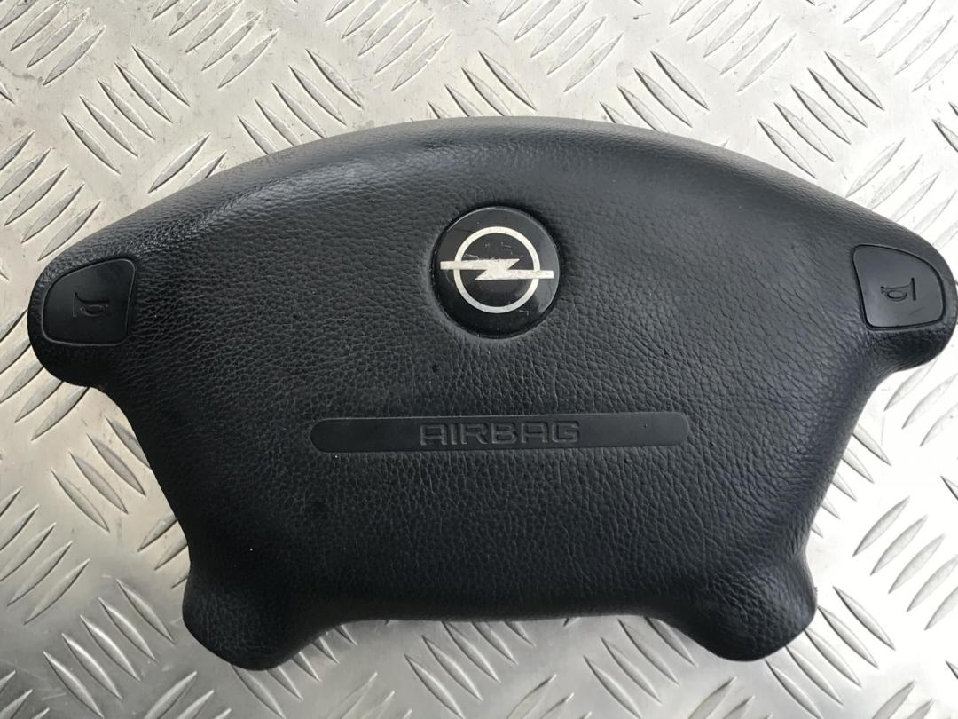 подушка безопасности водителя Opel Vectra B 1997, 1.6 л., бензин, МКПП, серый, седан, 9037886
