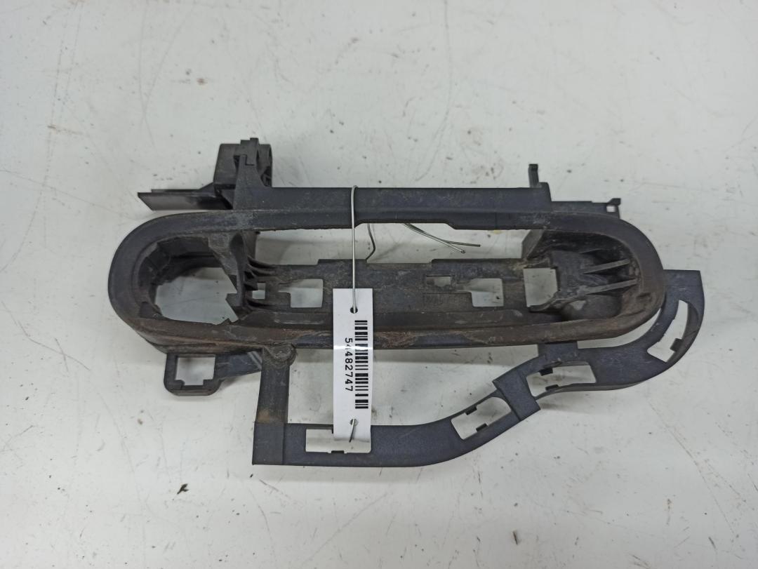 Корпус (держатель) ручки двери задней правой Audi A6 4F/C6 2006, 2.7 л., дизель, АКПП, чёрный, универсал, 4F0837886 - фото №1
