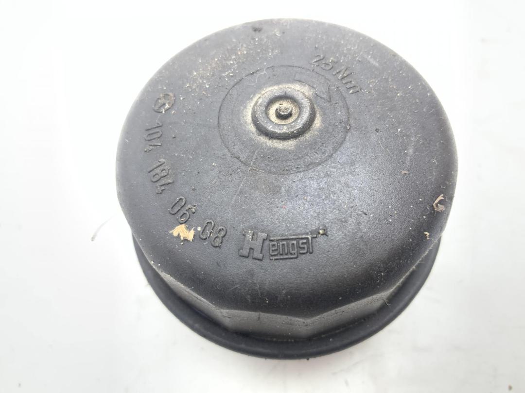 крышка масляного стакана Mercedes-Benz C-Класс W203/S203/CL203 2001, 2.3 л., бензин, МКПП, чёрный, хетчбэк 3 дв., 1041840608 - фото №1