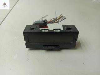 дисплей Renault Megane 2 поколение 2003, 1.6 л., бензин, МКПП, зелёный, универсал, 8200107839