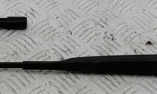 Щеткодержатель (поводок стеклоочистителя) передний Citroen C3 1 поколение [рестайлинг] 2005, 1.6 л., бензин, АКПП, серый, кабриолет, 9656189380