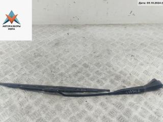 Щеткодержатель (поводок стеклоочистителя) передний Nissan Primera P10 1995, 2.0 л., бензин, МКПП, синий, седан