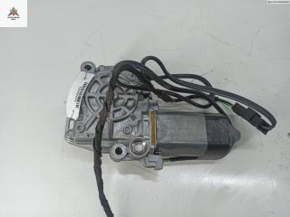 моторчик стеклоподъемника передний правый Audi A8 D2/4D 1995, 4.2 л., бензин, АКПП, чёрный, седан