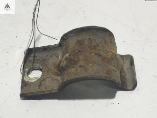крепление стабилизатора / втулки стабилизатора Peugeot 306 1 поколение 1995, 1.6 л., бензин, МКПП, зелёный, хетчбэк 5 дв.