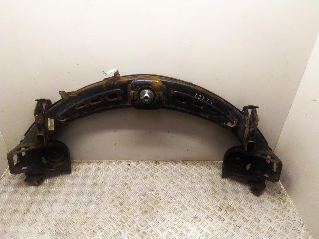 подрамник передний Mercedes-Benz A W169 2004, 2.0 л., дизель, МКПП, серый, хетчбэк 5 дв.