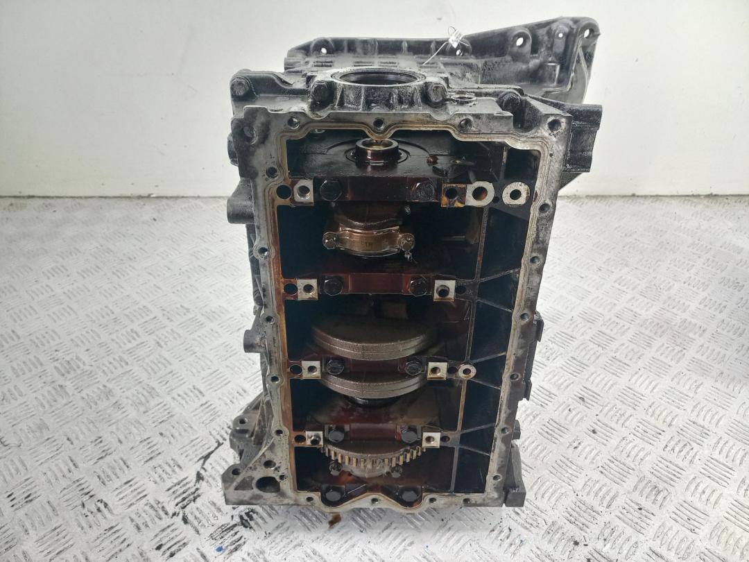 блок цилиндров BMW 3 E46 2002, 1.8 л., бензин, МКПП, N42B18AB, 7516328
