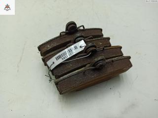 Колодки тормозные передние Renault Clio 2 поколение [2-й рестайлинг] 2003, 1.2 л., бензин, МКПП, синий, хетчбэк 5 дв.