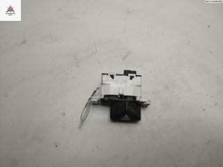 кнопка аварийной сигнализации Ford Focus 1 поколение [рестайлинг] 2002, 1.8 л., дизель, МКПП, синий, универсал