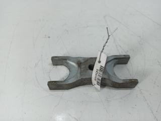 крепление форсунки Audi A3 8P/8PA [2-й рестайлинг] 2012, 2.0 л., дизель, АКПП, чёрный, хетчбэк 5 дв., 03L216A