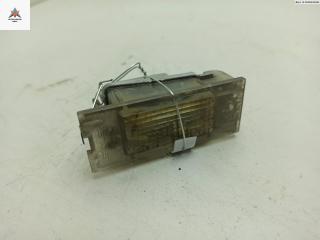 подсветка номера Renault Megane 2 поколение 2003, 1.5 л., дизель, МКПП, белый, хетчбэк 5 дв., 7700796163