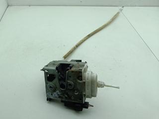 замок двери передней правой Audi A4 B5 1996, 1.8 л., бензин, МКПП, чёрный, универсал, 8D1837016E