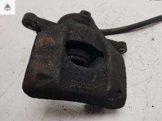 суппорт передний левый Toyota Aygo 1 поколение 2007, 1.0 л., бензин, МКПП, красный, хетчбэк 5 дв.