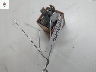 реле (прочие) Opel Vectra B 1996, 2.5 л., бензин, АКПП, серый, хетчбэк 5 дв., 90491314