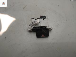 кнопка аварийной сигнализации Ford Focus 1 поколение [рестайлинг] 2004, 1.8 л., дизель, МКПП, серый, универсал