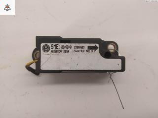 датчик AirBag Volkswagen Passat B5 1999, 1.6 л., бензин, МКПП, чёрный, универсал, 1J0909606N