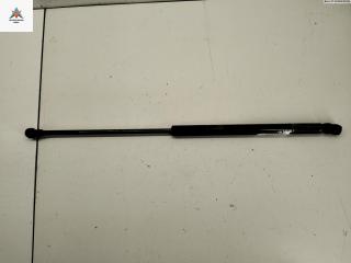 амортизатор крышки багажника (3-5 двери) Volkswagen Golf 4 поколение 1998, 1.4 л., бензин, МКПП, красный, хетчбэк 3 дв., 1J6827550