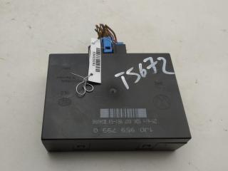 блок комфорта Volkswagen Bora 1 поколение 1998, 1.6 л., бензин, МКПП, зелёный, седан, 1J0959799Q