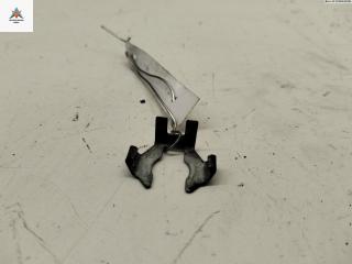 крепление форсунки Skoda Fabia 1 поколение (6Y) 2003, 1.4 л., бензин, МКПП, синий, хетчбэк 5 дв., 036133047