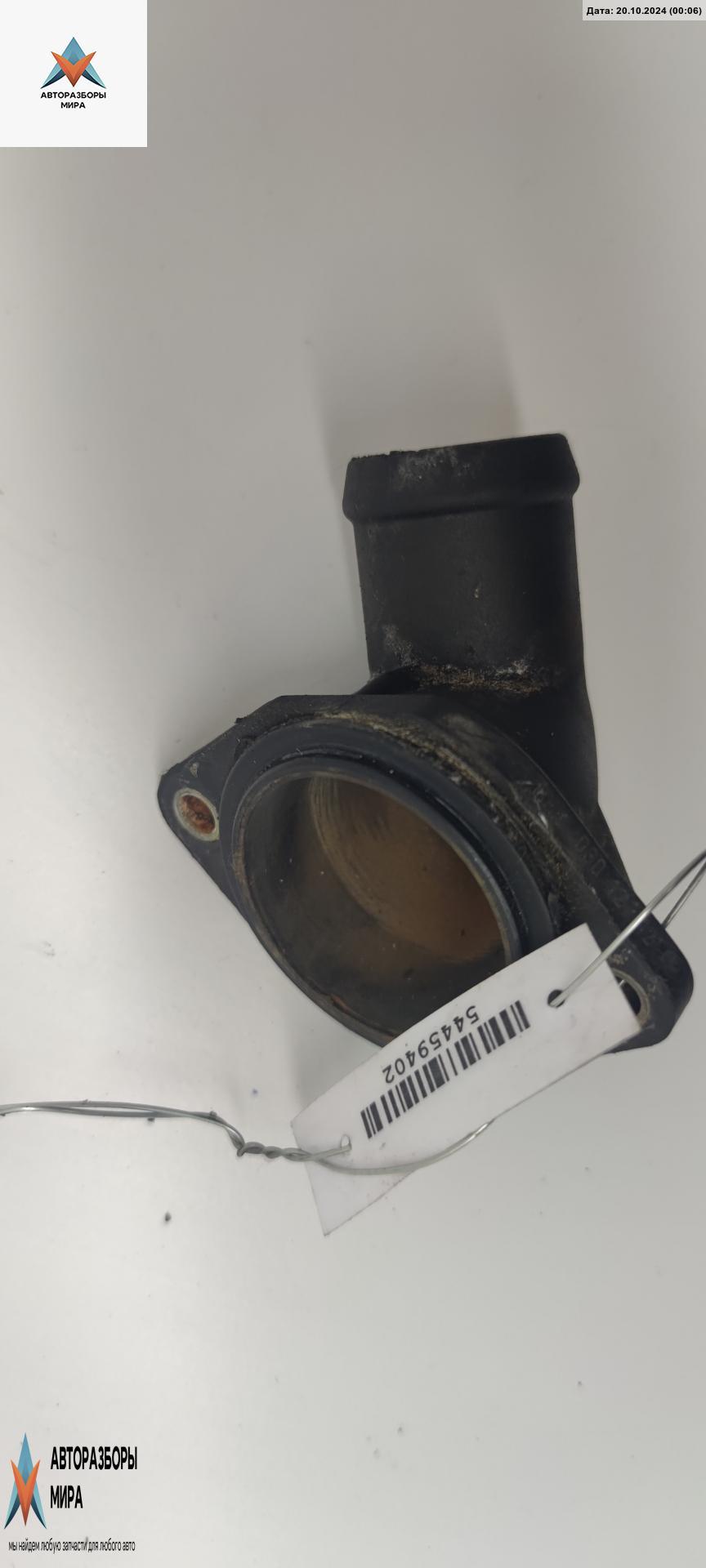 корпус термостата Audi A4 B5 1997, 1.8 л., бензин, МКПП, серый, седан, 030121121B - фото №1