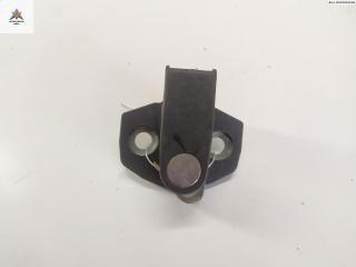 ответная часть (скоба) замка двери BMW 3 серия E36 1995, 1.6 л., бензин, МКПП, красный, седан, 8122299