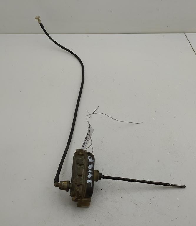 замок лючка топливного бака Audi A4 B5 1997, 1.9 л., дизель, МКПП, серый, седан