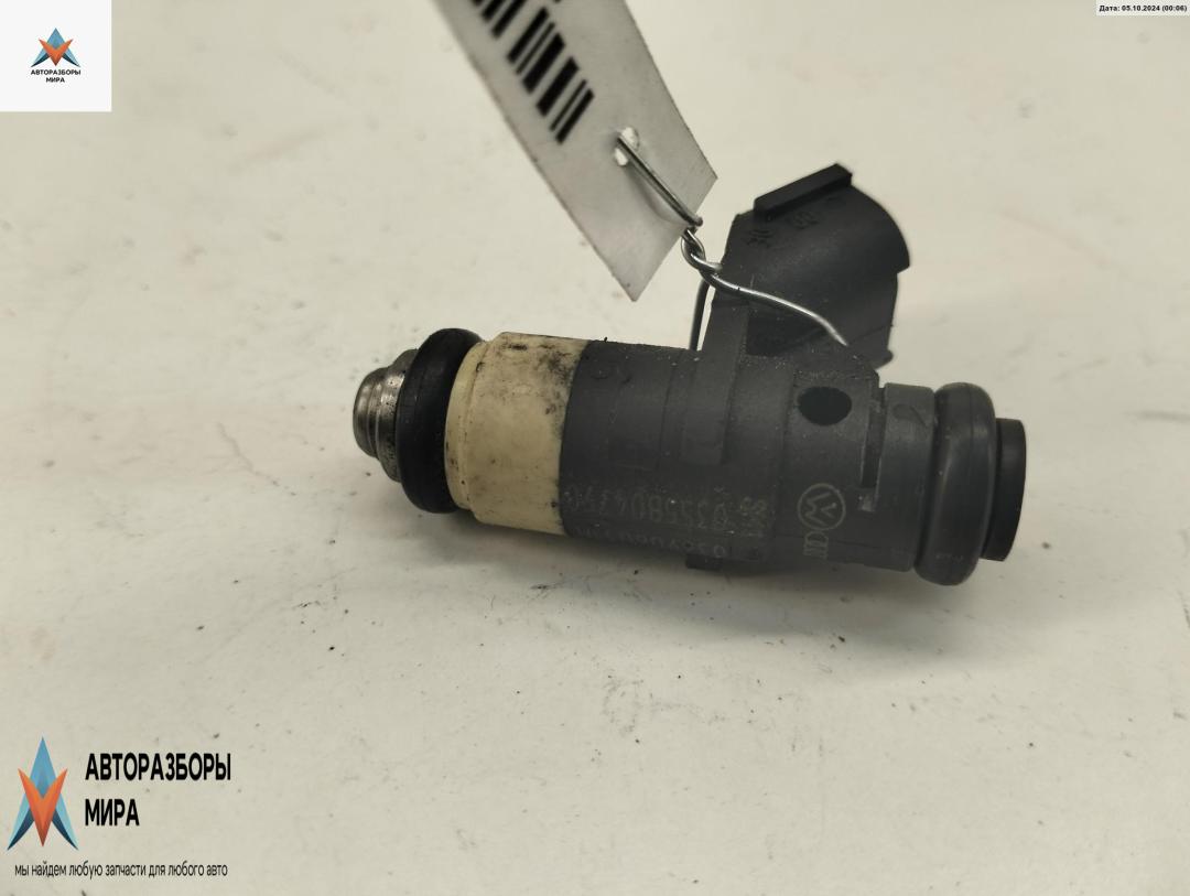 форсунка Skoda Fabia 1 поколение (6Y) 2001, 1.4 л., бензин, АКПП, серый, хетчбэк 5 дв., 036906031M - фото №1