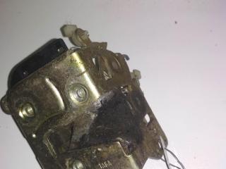 замок двери передней левой Volvo 440 1 поколение 1990, 1.8 л., бензин, МКПП, синий, хетчбэк 5 дв.