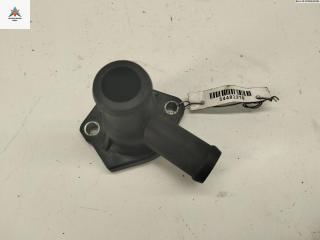 фланец (тройник) системы охлаждения Volkswagen Golf 3 поколение 1994, 1.8 л., бензин, АКПП, серый, хетчбэк 3 дв.