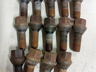 болт колесный BMW 3 серия E46 [рестайлинг] 2002, 2.5 л., бензин, МКПП, серый, седан, 6781150