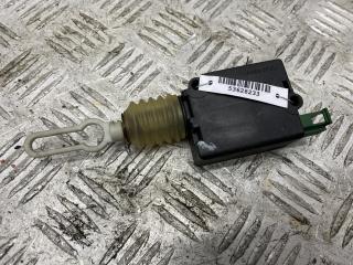 активатор замка багажника Audi A6 4B/C5 1999, 2.5 л., дизель, АКПП, жёлтый, универсал, 4B9962115