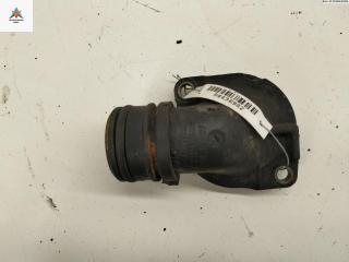 фланец (тройник) системы охлаждения Volkswagen Golf 3 поколение 1999, 1.9 л., дизель, МКПП, красный, кабриолет, 037121121A