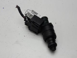 форсунка Volkswagen Golf 4 поколение 1998, 1.6 л., бензин, МКПП, красный, хетчбэк 5 дв., 037906031AA
