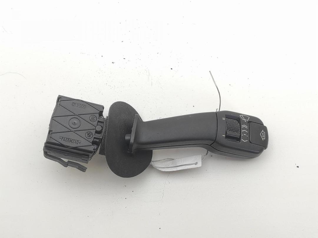 переключатель дворников BMW 5 E39 1997, 2.8 л., бензин, АКПП, зелёный, универсал, 8360880