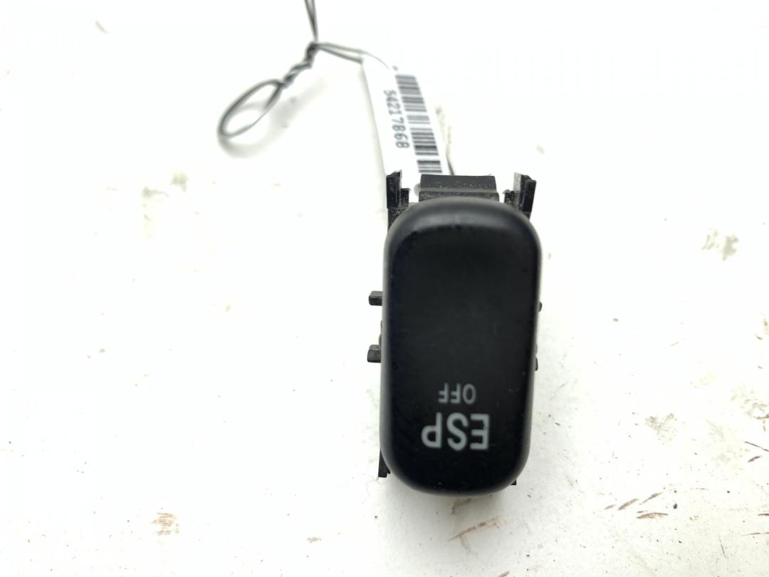 кнопка (выключатель) Mercedes-Benz E-Класс W210/S210 1997, 3.2 л., бензин, АКПП, чёрный, универсал, 2108207710 - фото №1