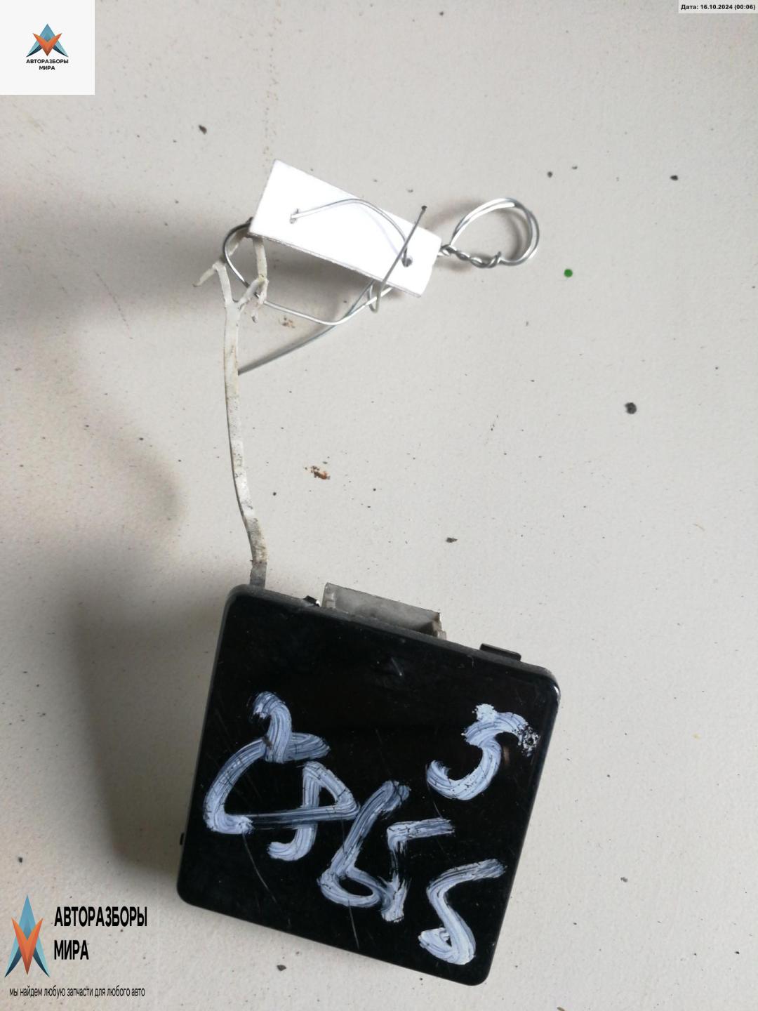 заглушка (решетка) в бампер Mercedes-Benz C-Класс W203/S203/CL203 2002, 2.7 л., дизель, АКПП, чёрный, седан, 2038850426 - фото №1