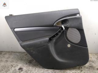 обшивка двери задняя левая Ford Focus 1 поколение [рестайлинг] 2004, 1.6 л., i, бензин, МКПП, серый, хетчбэк 5 дв.