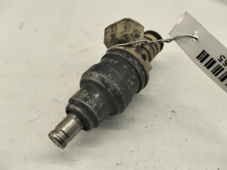 форсунка Volkswagen Passat B4 1995, 1.6 л., бензин, МКПП, синий, универсал, 037906031J