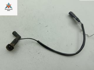 форсунка омывателя лобового стекла Ford Mondeo 2 поколение 1997, 1.8 л., бензин, МКПП, зелёный, универсал, 93BG17656