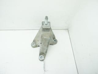 кронштейн КПП Ford Focus 1 поколение [рестайлинг] 2001, 1.4 л., бензин, МКПП, синий, универсал, 98AB7M125CG