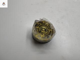 Крышка бачка тормозной жидкости Audi A4 B5 [рестайлинг] 1999, 1.6 л., бензин, МКПП, красный, седан, 4D0611351