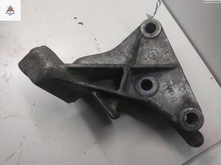 кронштейн КПП Opel Vectra B [рестайлинг] 1999, 1.8 л., бензин, МКПП, красный, седан, 90497583