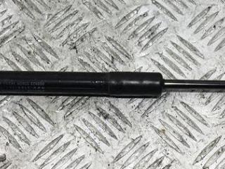 амортизатор крышки багажника (3-5 двери) Volvo C30 1 поколение [рестайлинг] 2009, 1.6 л., дизель, МКПП, красный, хетчбэк 3 дв., 31278323